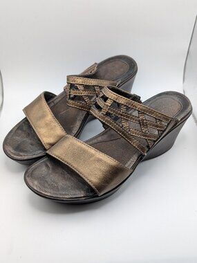 Naot Bronze Metallic Strappy Wedge Sandals Size 35